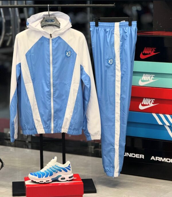 Chandal Foot Korner