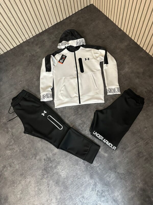 Chandal Armour