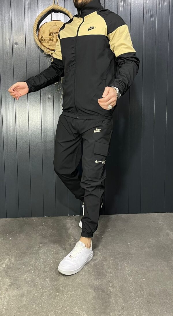 Chandal Nike negro/beige