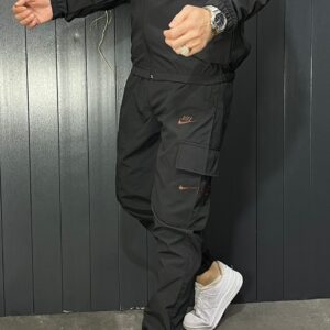 Chandal Nike negro/marrón