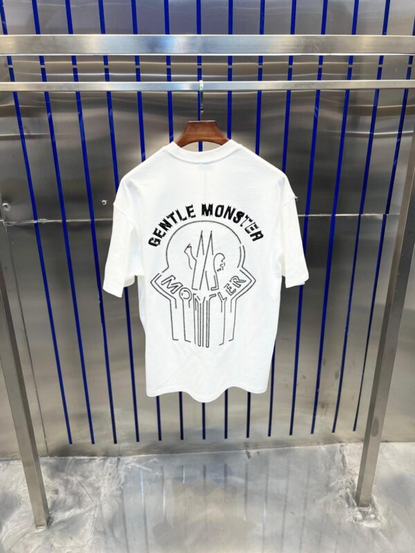 Camiseta Moncler oversize