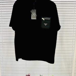 camiseta prada oversize