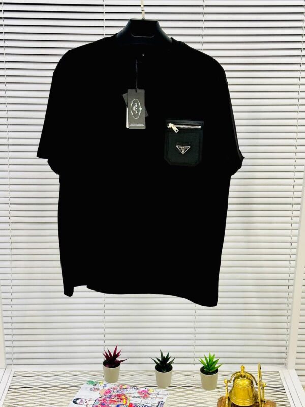 camiseta prada oversize