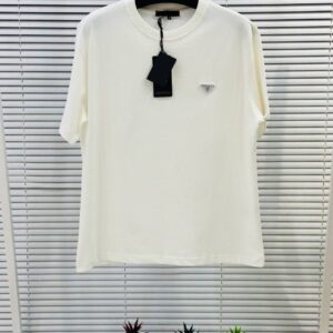 camiseta prada
