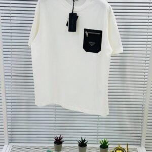 camiseta prada oversize