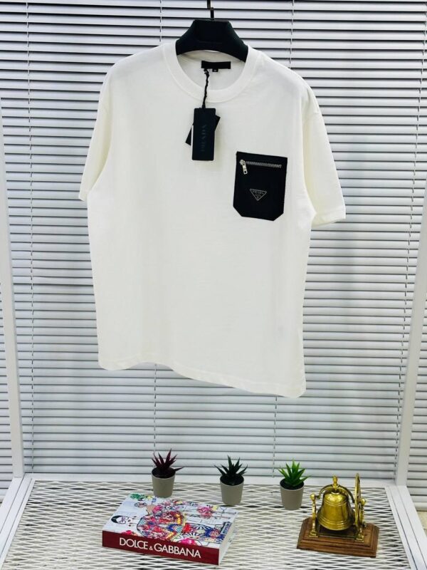 camiseta prada oversize