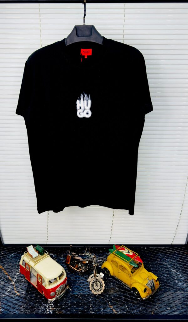 camiseta hugo