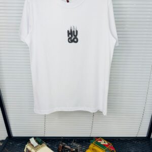 camiseta hugo