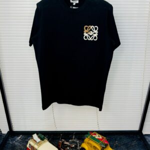 camiseta loewe