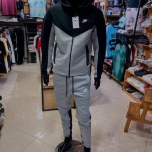 Chándal tech gris