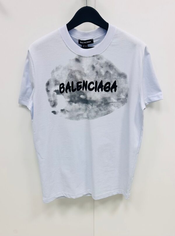 camiseta balenciaga