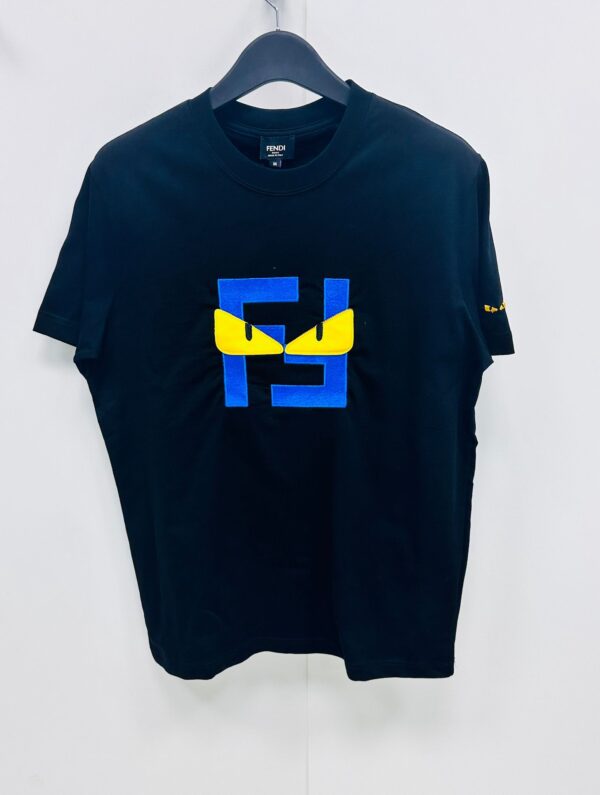 camiseta fendi