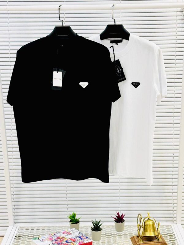 camiseta prada