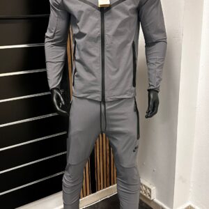 chandal nike tech