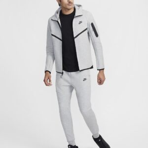 chandal nike tech