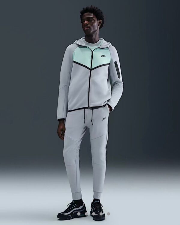 chandal nike tech